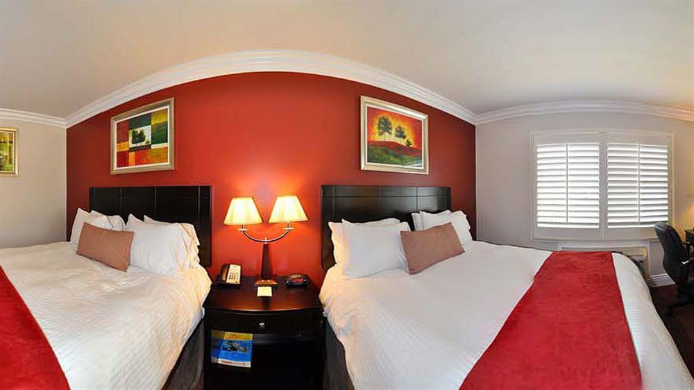 Western Burbank Airport Hotel 3*